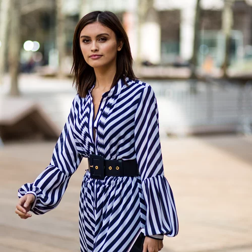 10 ανοιξιάτικα παπούτσια που ταιριάζουν τέλεια με μίντι φούστες