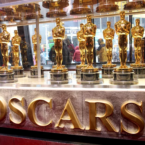 Oscars 2021 | Η προετοιμασία των stars πριν από την τελετή