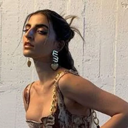 Αρθρογράφος στους Financial Times, μοντέλο της Balenciaga, guest στο GNTM - Τα διαφορετικά πρόσωπα της Νάσιας Μάτσα