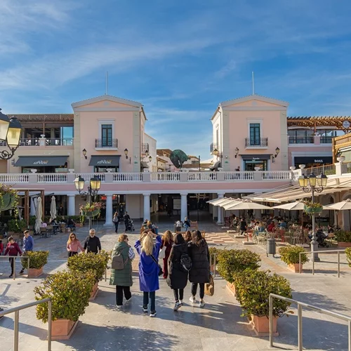 Το εκπτωτικό χωριό Designer Outlet Athens είναι ο no.1 προορισμός για τα πασχαλινά σου δώρα