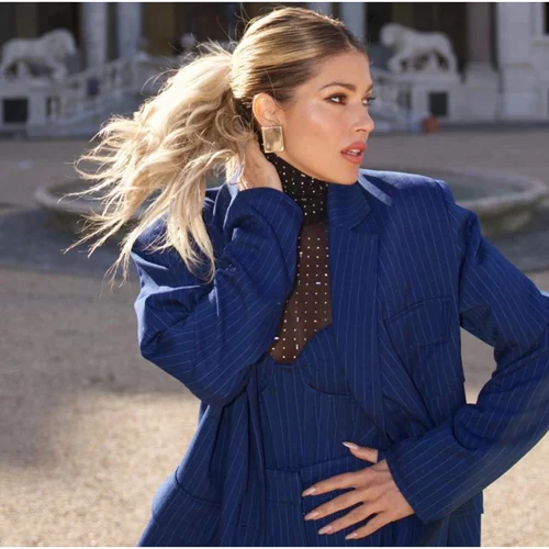 Ανανεωμένη η Βάσια Κωσταρά | Με νέο hair look λίγο πριν τα Χριστούγεννα