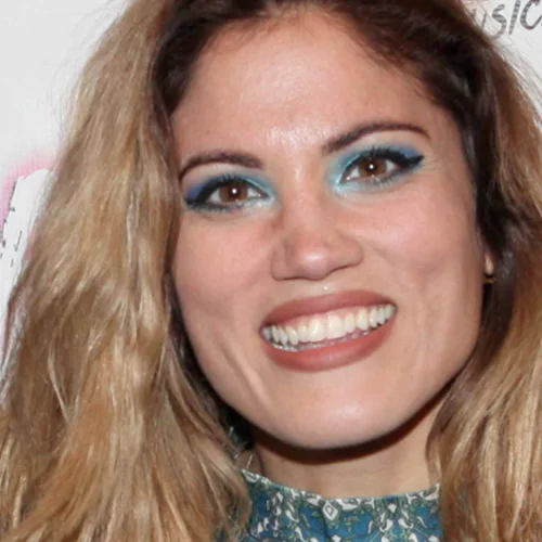 Η Μαίρη Συνατσάκη με το απόλυτο κούρεμα της σεζόν | Η τεράστια αλλαγή στα μαλλιά της