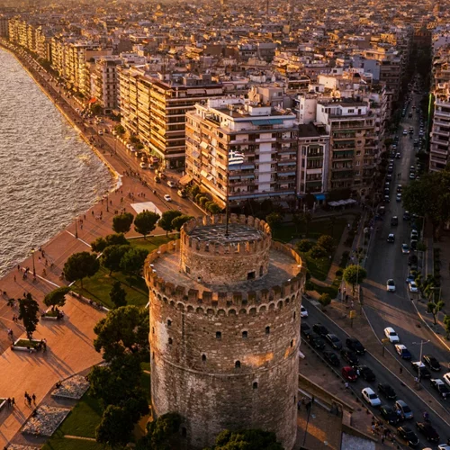 Θεσσαλονίκη | Η μπουγάτσα έγινε ...κατά λάθος παγωτό ξυλάκι κι έχει ενθουσιάσει τους τουρίστες