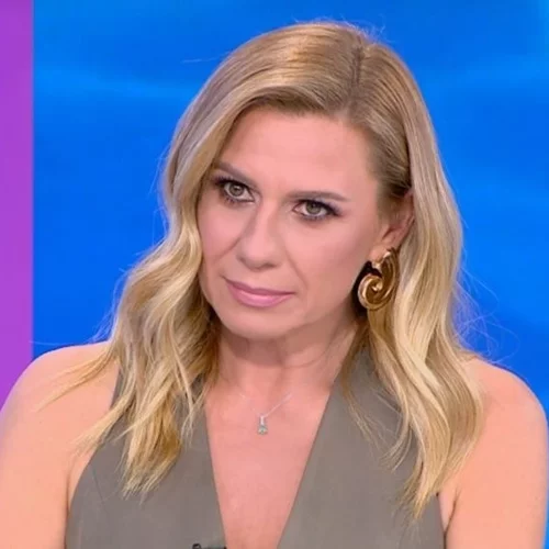 Κατερίνα Καραβάτου | "Ξεκίνησα ψυχοθεραπεία για να μπορέσω να βοηθήσω την κόρη μου"