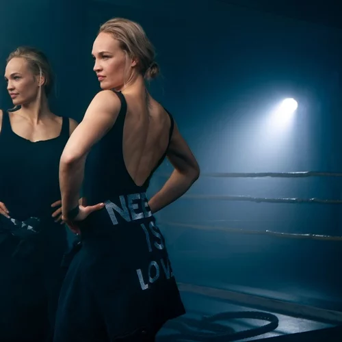 Η νέα συλλογή της Answear LAB στο πλευρό των Ουκρανών