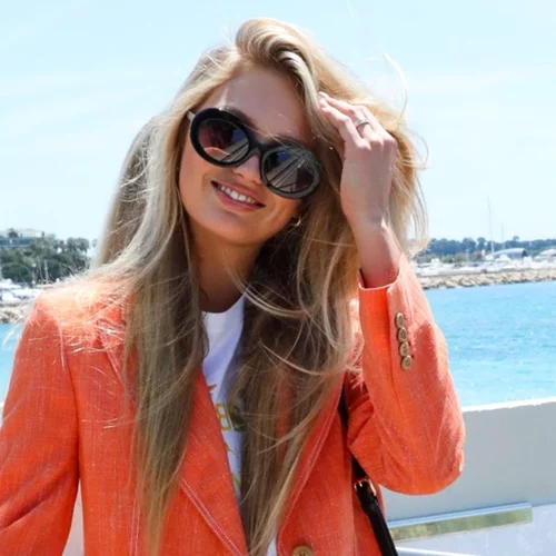 Φόρεσε το λινό παντελόνι όπως οι influencers | Οι τρόποι που εγκρίνουν