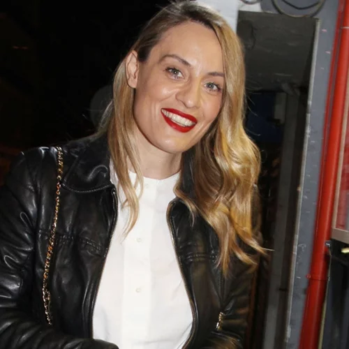 Ελεονώρα Μελέτη | Φόρεσε το νυφικό της μαμάς της 48 χρόνια μετά τον γάμο των γονιών της