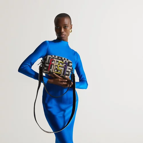 H effortless κομψότητα που οι τσάντες āmes φέρνουν στο καλοκαιρινό στιλ