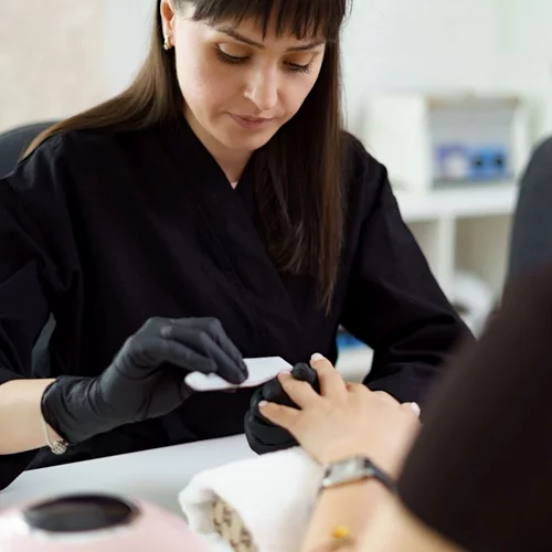 Nail seminars | Πώς θα γίνεις τεχνίτρια περιποίησης άκρων σε λίγες εβδομάδες