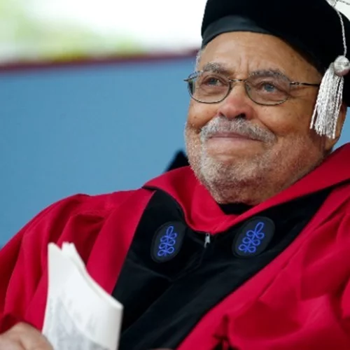 Έχει ο ηθοποιός James Earl Jones την πιο αναγνωρίσιμη διάσημη φωνή;