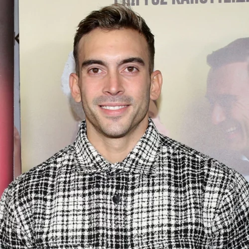 Ιάσονας Μανδηλάς "Ένιωσα χαρούμενος όταν παραδέχτηκα πως είμαι ομοφυλόφιλος"