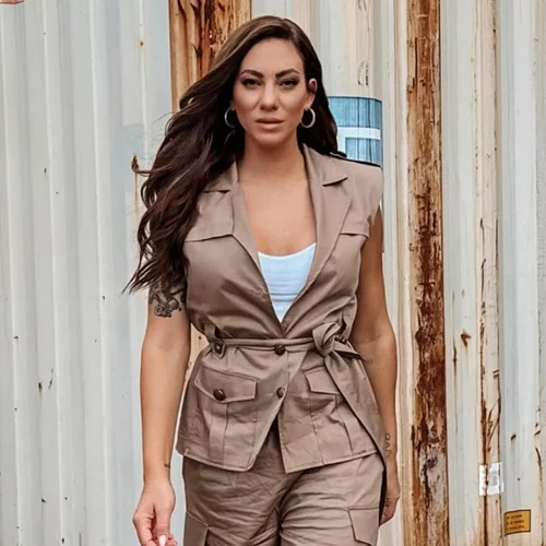 Η Ευρυδίκη Βαλαβάνη με το κομψό φόρεμα από τη Zara που θα φορέσεις και μετά την εγκυμοσύνη