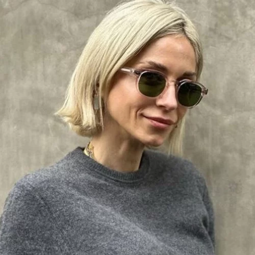 Η Σοφία Καρβέλα με μία (εντελώς) διάφανη δημιουργία - "Το τέλειο φόρεμα για το τέλειο σώμα"