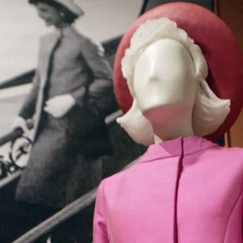 Το παλτό της Jacqueline Kennedy Onassis από τη βραδιά των εκλογών του 1960 θα πωληθεί σε δημοπρασία