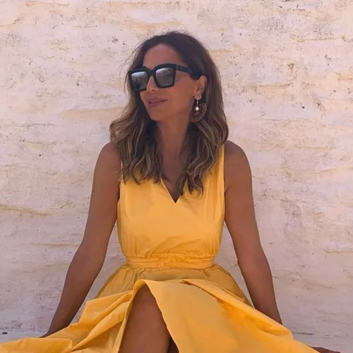 Το beach look της Δέσποινας Βανδή θα σε πείσει να συνδυάσεις το μαγιό σου με παρεό