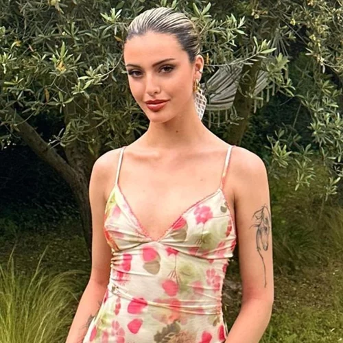 Η Δανάη Λιβιεράτου είναι πιο ερωτευμένη από ποτέ | Το φιλί στον σύντροφό της για τα γενέθλιά του