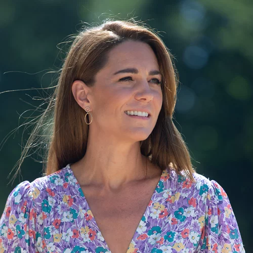 Το φόρεμα που επέλεξε η Kate Middleton για την επέτειο της έχει ένα μήνυμα που επικροτούμε