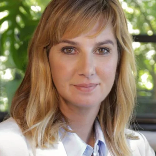 Σοφία Μπεκατώρου | Όσα αποκάλυψε ούσα μάρτυρας στην πρώτη δίκη του ελληνικού #metoo