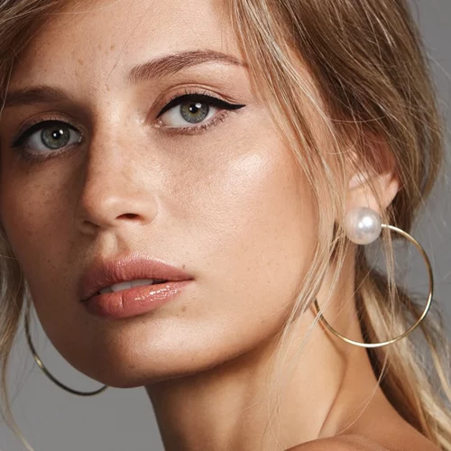 Πώς να κάνεις την τέλεια γραμμή eyeliner ανάλογα με το σχήμα των ματιών σου