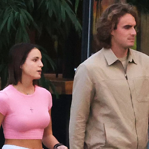 Ελισάβετ Τσιτσιπά | Η κούκλα αδερφή του Στέφανου Τσιτσιπά σε χαλαρή βόλτα στη Γλυφάδα με τον διάσημο τενίστα