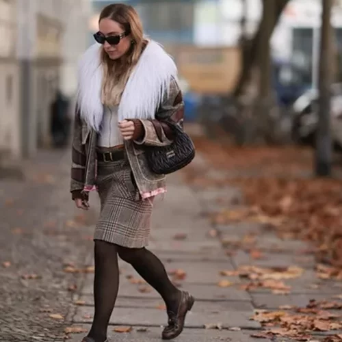 Η φούστα που πρέπει οπωσδήποτε να φορέσετε αυτόν τον χειμώνα