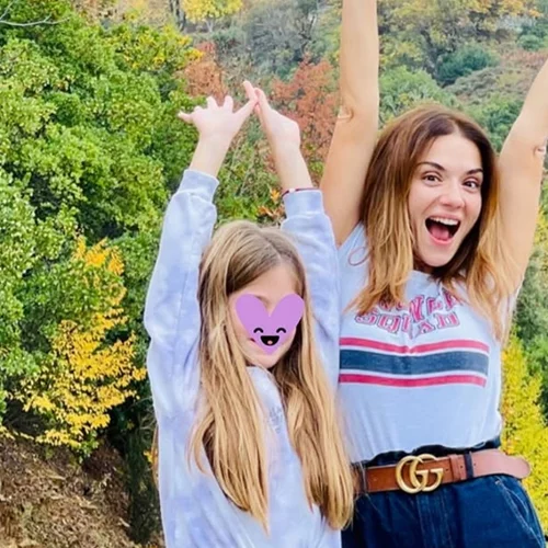 Περήφανη μαμά | Η Βάσω Λασκαράκη μας δείχνει την εντυπωσιακή ζωγραφιά της κόρης της, Εύας