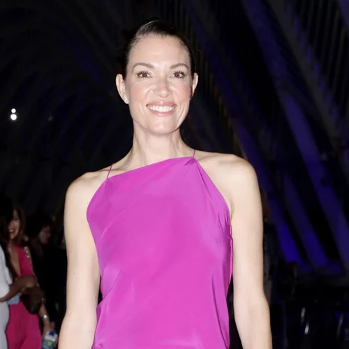 "Solstice" | Τα looks των διάσημων Ελληνίδων στην επίδειξη μόδας του Άγγελου Μπράτη