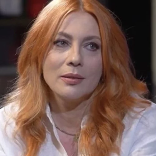 Σμαράγδα Καρύδη |"Το βλέπαμε όλοι ότι υπήρχε το πρόβλημα - Ανέβαζα πίεση και κόντευε να εκραγεί ο εγκέφαλός μου"