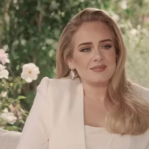 H Adele ξεσπά σε κλάματα μόλις βλέπει ανάμεσα στο κοινό στο Las Vegas την Celine Dion