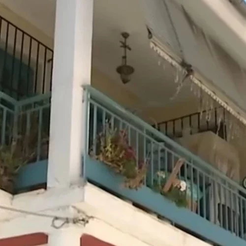 Λάρισα | "Ήταν αγρίμι" - Συγκλονίζει η θεία της γυναίκας που ήταν κλειδωμένη στο σπίτι για 42 χρόνια