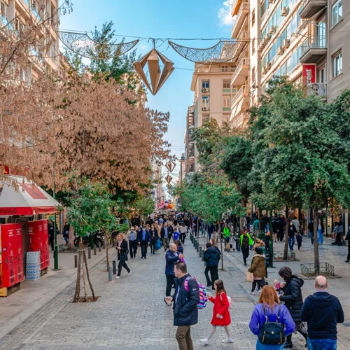 Ανοιχτά τα καταστήματα σήμερα | Με τι ωράριο θα λειτουργήσουν - Από 18 Δεκεμβρίου το καλάθι του Αη Βασίλη