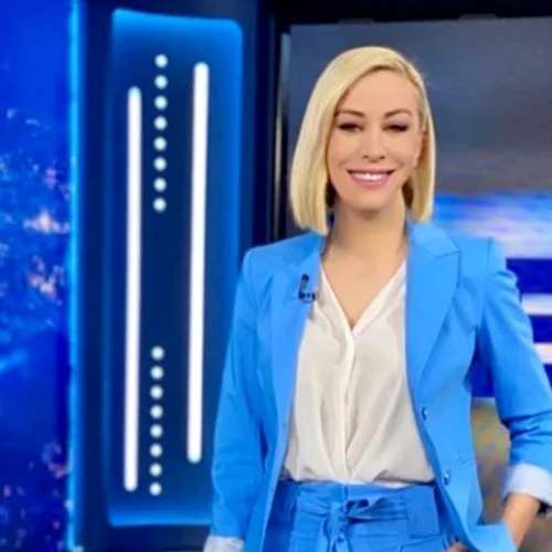 Αντριάνα Παρασκευοπούλου | Πώς θα αναβαθμίσεις το ανοιξιάτικο office style σύμφωνα με τη δημοσιογράφο