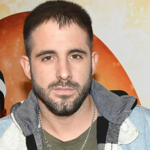 "Έκανα τον Λιβάνη unfollow. Σιγά την σταρούμπα"