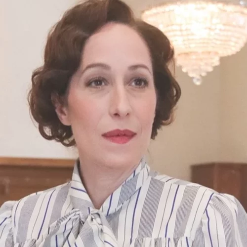 Κόρα Καρβούνη: "Δεν είναι όλες οι γυναίκες στην ίδια θέση στην Ελλάδα"