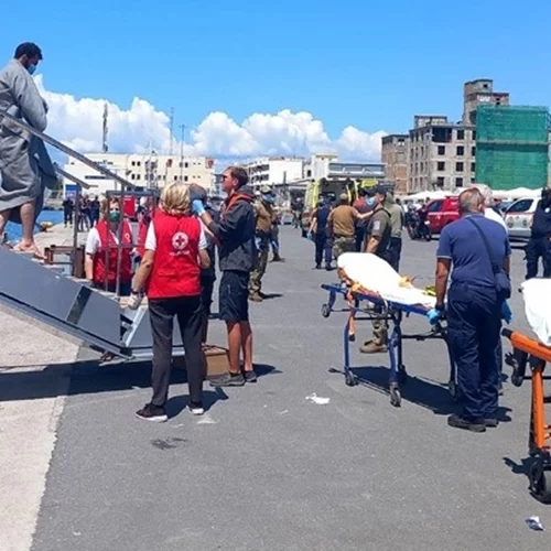 Μαρτυρίες από το ναυάγιο | "Έκλαιγαν όταν κατάφερναν να μιλήσουν με τους συγγενείς τους"