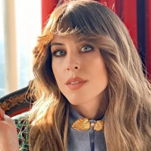 Demy | Ευχάριστα νέα για την τραγουδίστρια