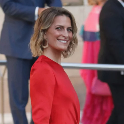 Η Τατιάνα Μπλάτνικ με το χτένισμα που λατρεύουν όλες οι ανεπιτήδευτα κομψές γυναίκες