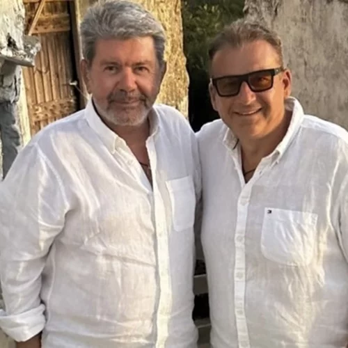 Γιώργος Λιάγκας και Γιάννης Λάτσιος μαζί στην Τήνο