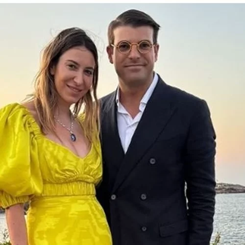 Φίλιππος Τσαγκρίδης & Κατερίνα Εμπειρίκου | Στην Παναγία της Τήνου