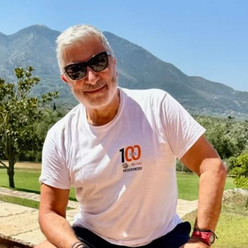 Γιώργος Πατούλης | Η γυναίκα που στέκεται διακριτικά στο πλευρό του - Μαζί στην Ιθάκη