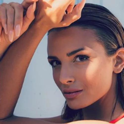 Πιο ξανθιά από ποτέ η Κατερίνα Λιόλιου | Δες τη μεγάλη αλλαγή στα μαλλιά της