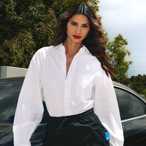 Η Ηλιάνα Παπαγεωργίου με το φόρεμα από την H&M που θα ανανεώσει τα office looks σου