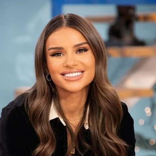 Η νέα φωτογραφία της Ελένης Τσολάκη με φουσκωμένη κοιλίτσα