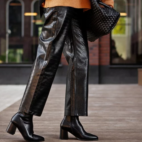 5 σύγχρονα looks που μπορείς να δημιουργήσεις με ένα δερμάτινο παντελόνι