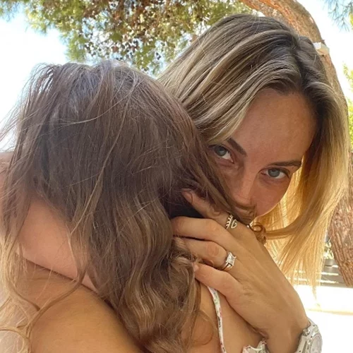 Η Αλεξάνδρα Μαροσούλη βάφει τη μητέρα της | Η Ελεονώρα Μελέτη σε απίστευτο διάλογο με την κόρη της