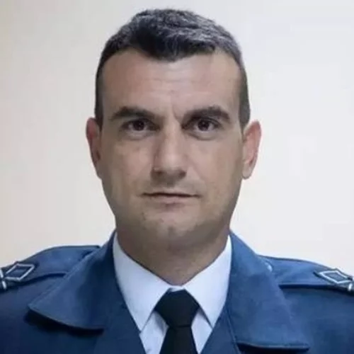 Στη Μεγάλη Μαντίνεια η κηδεία του επισμηναγού Επ. Κωστέα - Τελετή απόδοσης τιμών στο ΥΠΕΘΑ