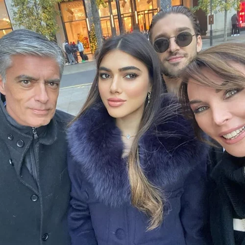 Στη βάφτιση της Λυδίας Ευαγγελάτου | Η πανέμορφη μικρούλα στην αγκαλιά της μητέρας της, Τατιάνας Στεφανίδου