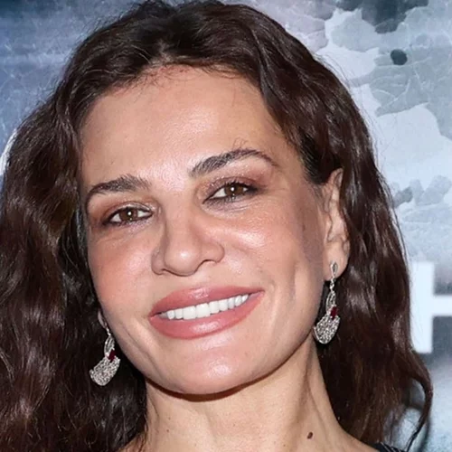 Η Δήμητρα Ματσούκα με το τέλειο wide leg denim σε οικογενειακή συγκέντρωση