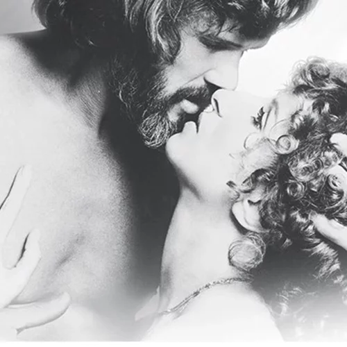 Barbra Streisand | Το συγκινητικό αντίο στον Kris Kristofferson με μια φωτογραφία από την πιο iconic στιγμή τους