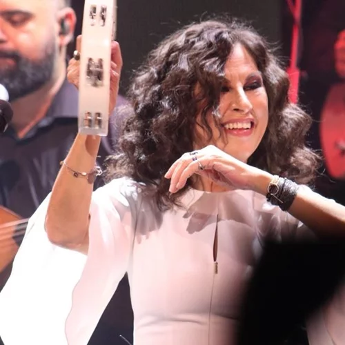 H Eλευθερία Αρβανιτάκη με τα δυο της παιδιά στη Ρώμη | Έτσι πέρασε τα γενέθλιά της